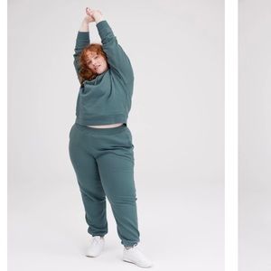 Girlfriend Collective classic jogger sweatpants in lagoon